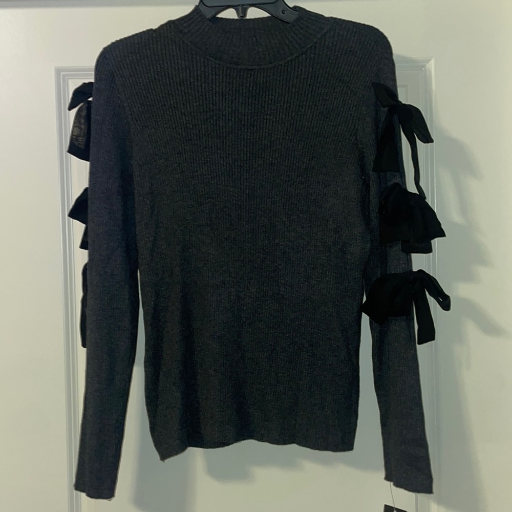 I.N.C. Mock Turtleneck Sweater - The Gem - Dark Charcoal Gray + Black Bows 🖤 L